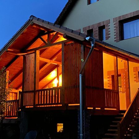 Gradics Panzio Hotell Siculeni Exteriör bild